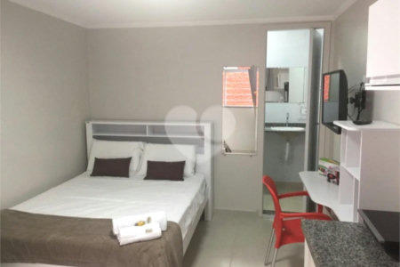 Casa Térrea à venda com 14 quartos em Vila Mascote, São Paulo, SP