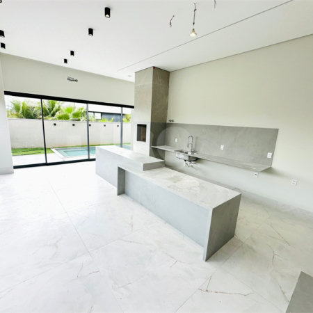 Casa à venda com 3 suítes no condomínio Villa Jardim, Cuiabá - MT