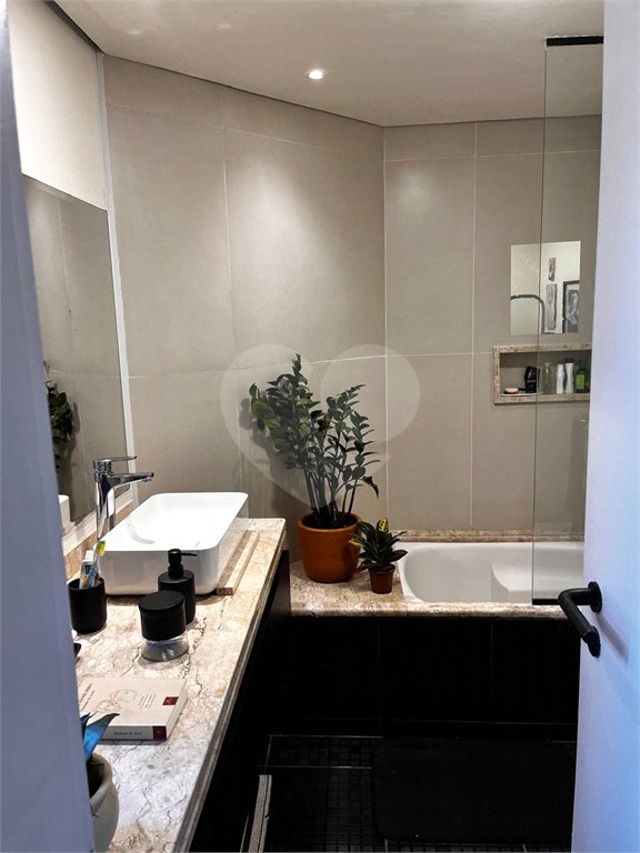 Apartamento à venda com 3 quartos, sendo 2 suítes,  em Alto da Lapa, São Paulo, SP
