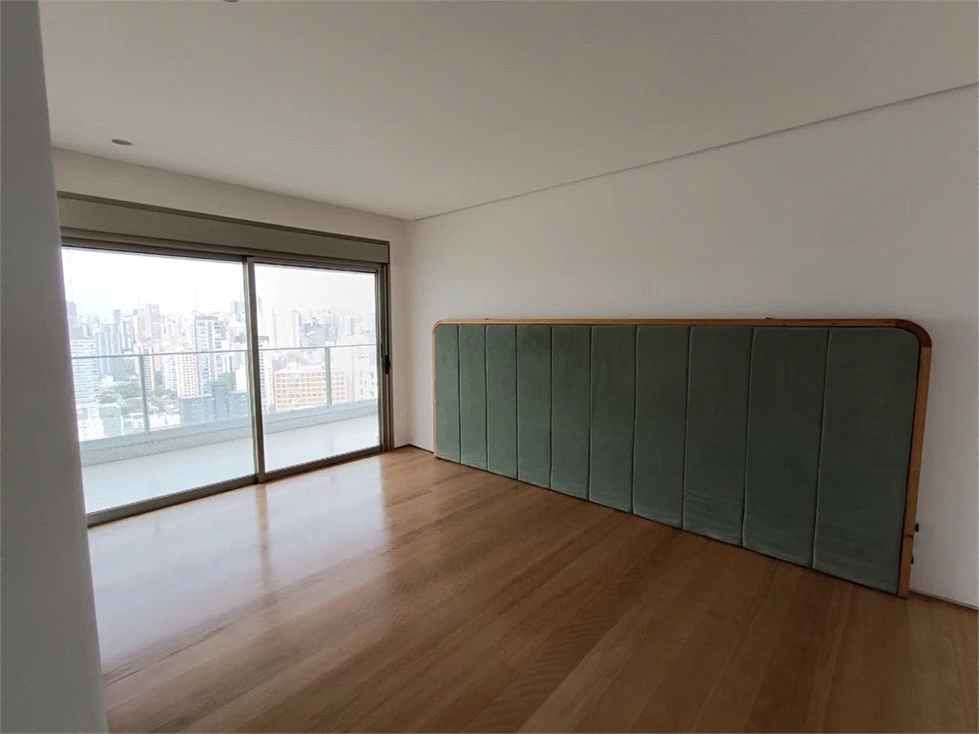 Apartamento à venda ou para alugar com 3 suítes em Pinheiros, São Paulo, SP