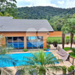 Casa à venda com 8 quartos, sendo 4 suítes, em Roseira, Mairiporã, SP
