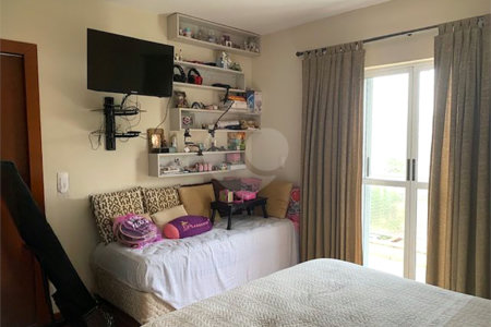 Sobrado à venda com 3 quartos em Vila Paulicéia, São Paulo, SP