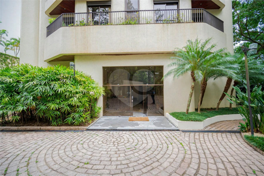 Apartamento à venda com 4 quartos, sendo 2 suítes, em Vila Andrade, São Paulo, SP