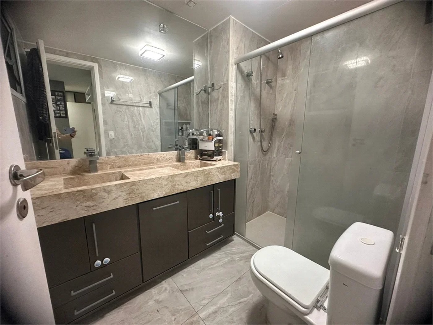 Apartamento à venda com 4 quartos, sendo 3 suítes,  em Paraíso do Morumbi, São Paulo, SP