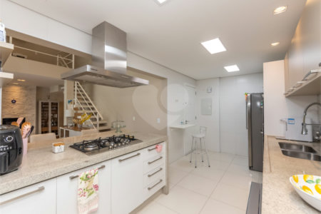 Apartamento à venda com 4 quartos, sendo 3 suítes, em Brooklin Paulista, São Paulo, SP