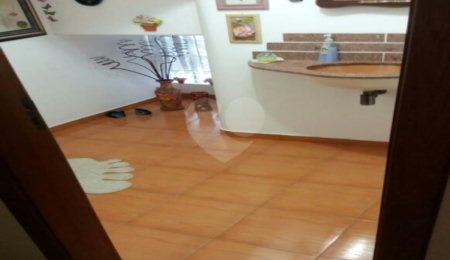 Casa à venda com 3 quartos, sendo 1 suíte,  no condomínio Alameda do Eucaliptos, São Paulo - SP