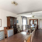 Este elegante apartamento em Higienópolis oferece 224m² de área muito bem distribuída, perfeito para quem valoriza conforto