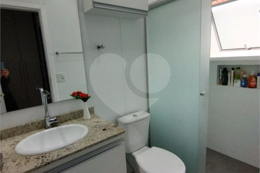Sobrado à venda com 3 quartos, sendo 1 suíte, em Horto, São Paulo, SP