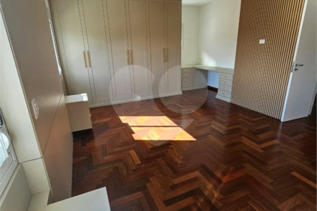 Casa à venda com 3 suítes no condomínio Palma de Mallorca Private Houses, São Paulo - SP