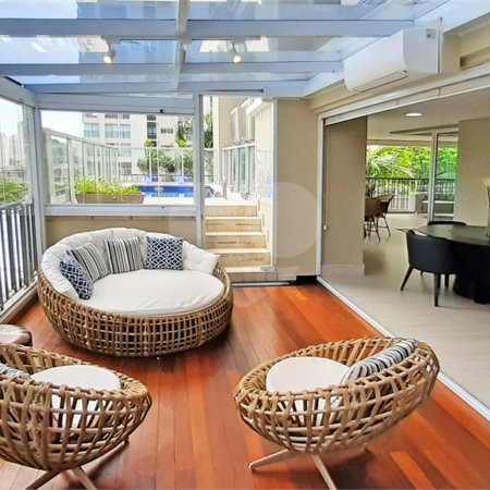Apartamento à venda com 4 suítes em Campo Belo, São Paulo, SP