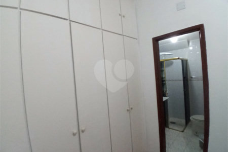 Casa Térrea à venda ou para alugar com 4 quartos, sendo 1 suíte, em Jardim Aeroporto, São Paulo, SP