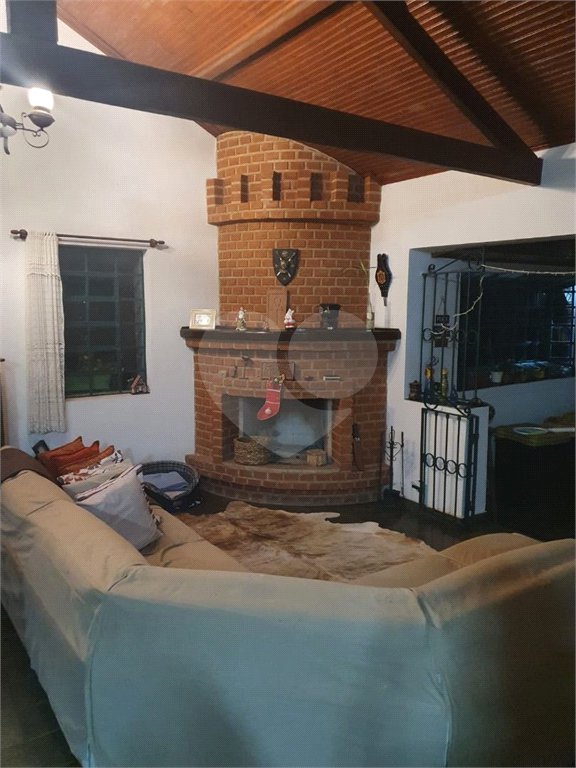 Sítio à venda com 6 quartos, sendo 5 suítes,  em Curral, Ibiúna, SP