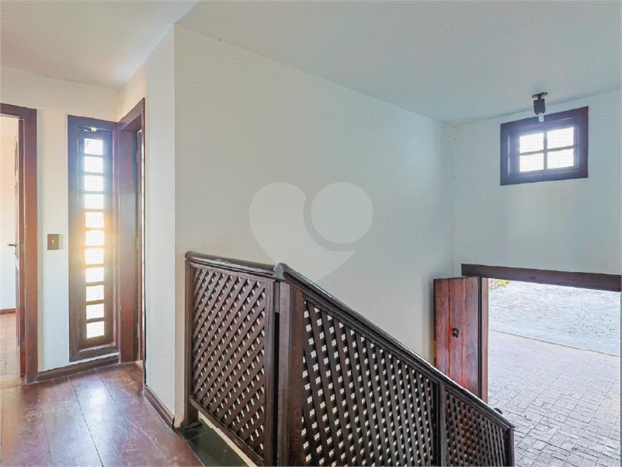 Sobrado à venda com 3 quartos, sendo 1 suíte,  em Jardim Leonor, São Paulo, SP