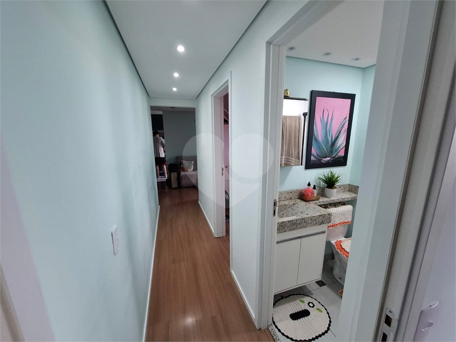 Apartamento à venda com 2 quartos em Vila Carmosina, São Paulo, SP