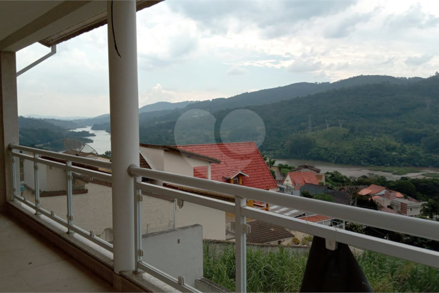 Casa à venda com 5 quartos, sendo 3 suítes,  em Serra da Cantareira, Mairiporã, SP