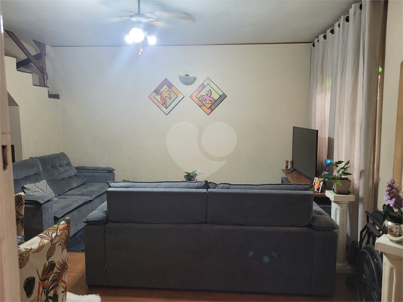 Sobrado à venda com 3 quartos, sendo 1 suíte,  em Tremembé, São Paulo, SP