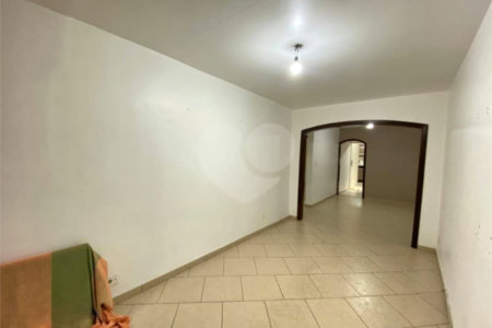 Casa à venda com 4 quartos, sendo 2 suítes, em Parque Santana, Mogi das Cruzes, SP