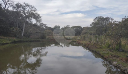 Sítio à venda com 3 quartos, sendo 2 suítes,  em Cachoeira, Atibaia, SP