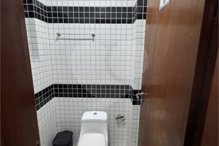 Salão para alugar em Alves Dias, São Bernardo do Campo, SP