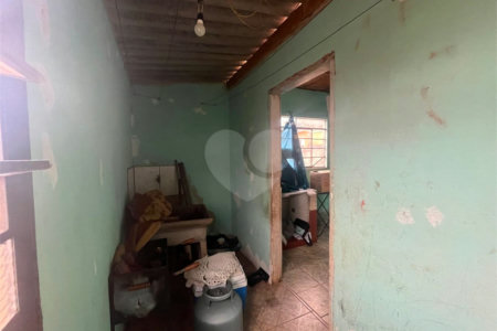 Casa à venda com 1 quarto em Vila Camarão, Itapetininga, SP