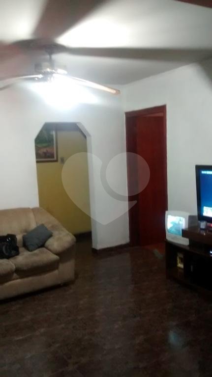 Casa à venda com 4 quartos, sendo 1 suíte, em Parque Vitória, São Paulo, SP