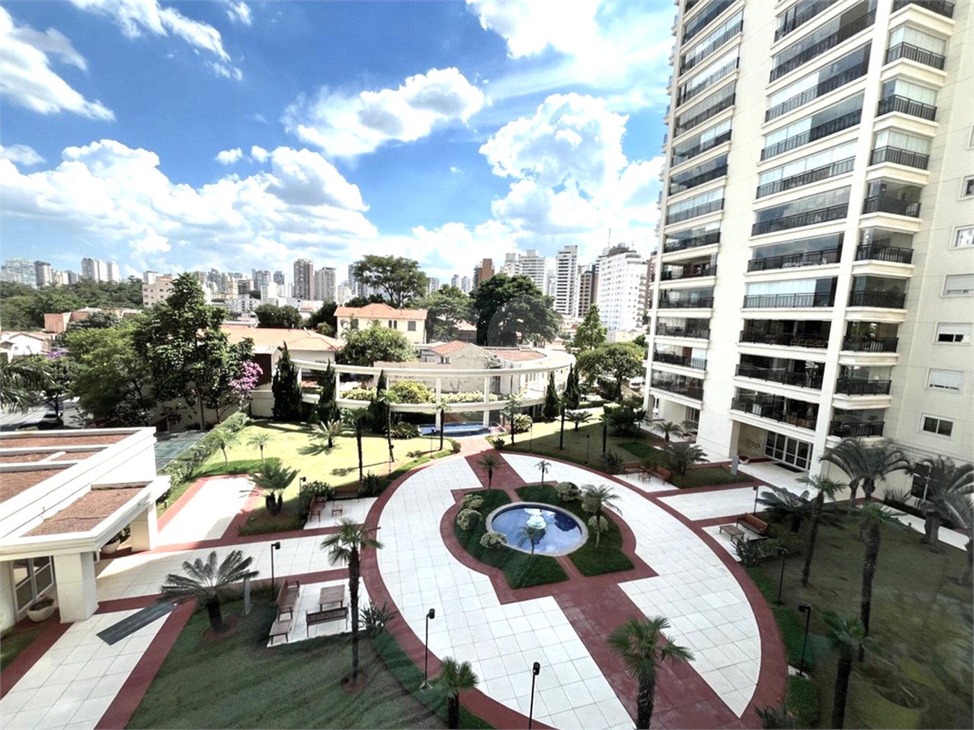 Apartamento à venda com 4 suítes em Aclimação, São Paulo, SP