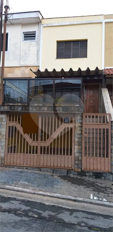 Sobrado à venda com 3 quartos em Vila Irmãos Arnoni, São Paulo, SP