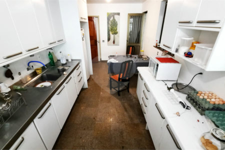 Casa à venda com 11 quartos, sendo 6 suítes, em Taquara, Rio de Janeiro, RJ