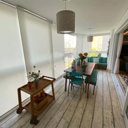 Apartamento à venda com 3 quartos, sendo 1 suíte,  em Vila Olímpia, São Paulo, SP