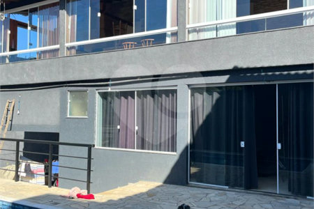 Sobrado à venda com 3 quartos, sendo 1 suíte, em Jardim Brogotá, Atibaia, SP