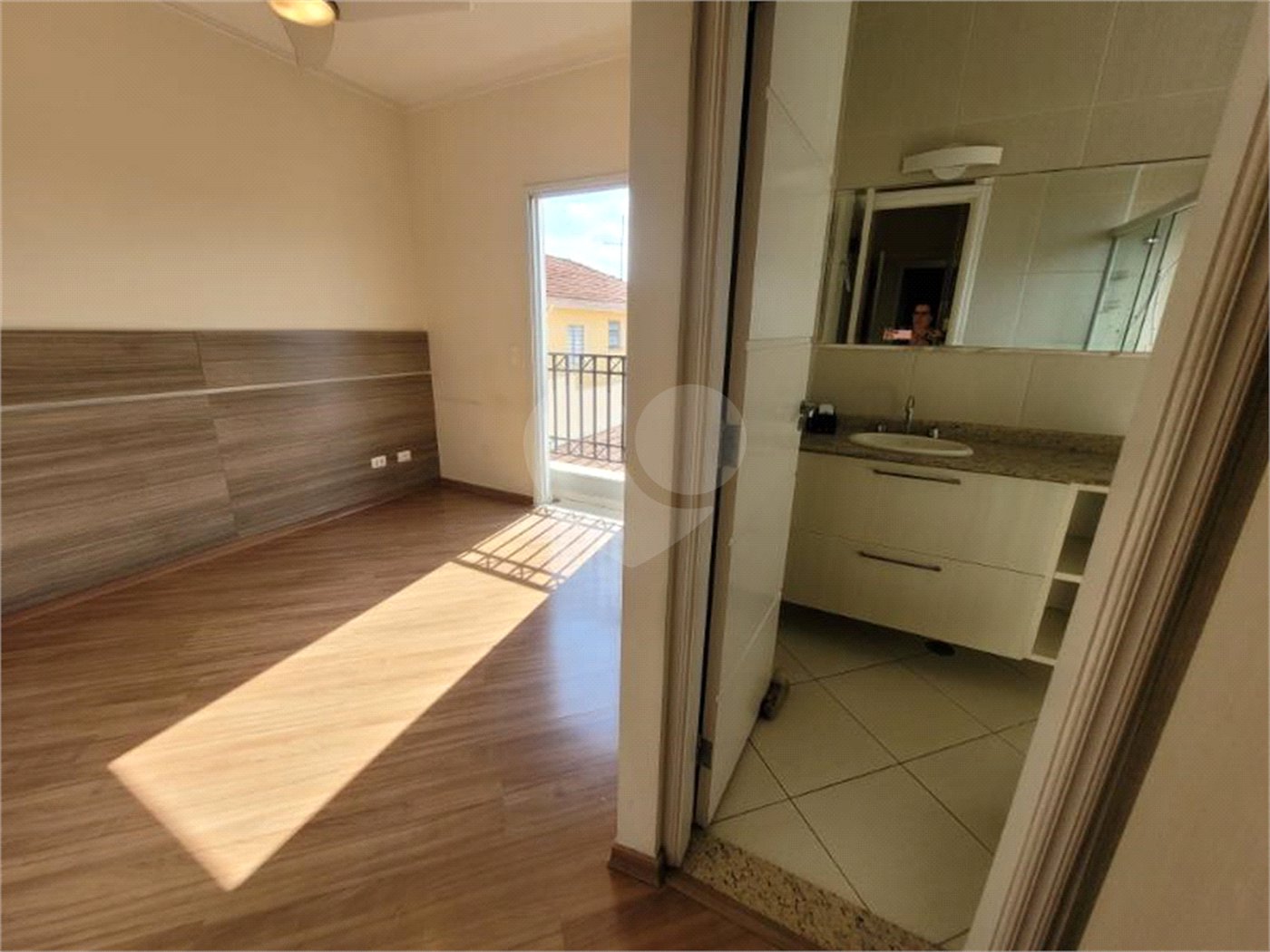 Casa à venda com 3 quartos, sendo 1 suíte,  no condomínio Maximus I, São Paulo - SP