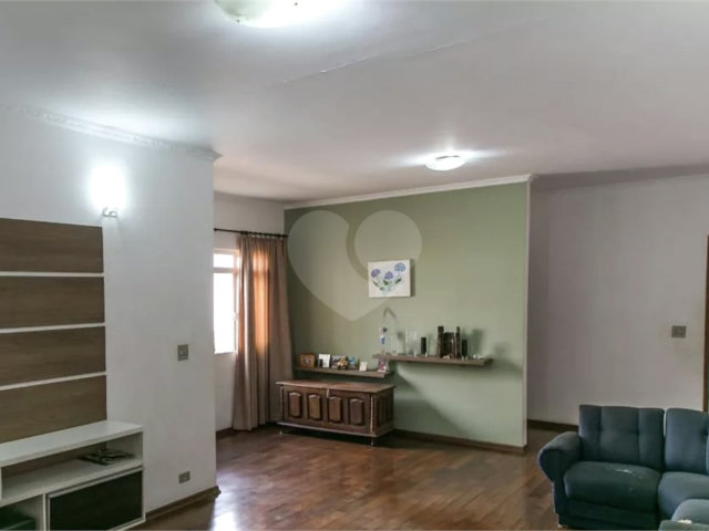Casa Térrea à venda com 4 quartos, sendo 1 suíte,  em Tucuruvi, São Paulo, SP