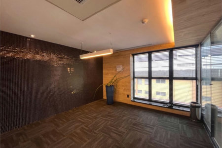 Prédio Corporativo em Santos | 4 Pavimentos | Galpão com Pé-Direito Duplo | Estrutura para +200 Pessoas | Compra Ou Locação