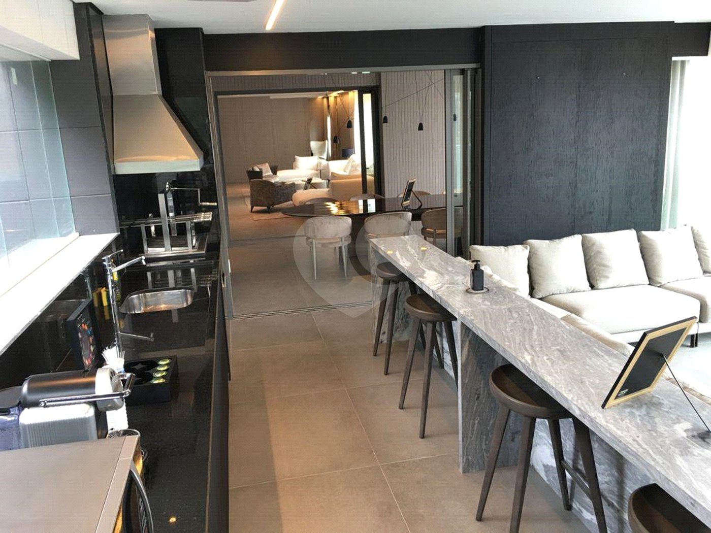 Apartamento à venda com 4 suítes em Vila Gomes Cardim, São Paulo, SP