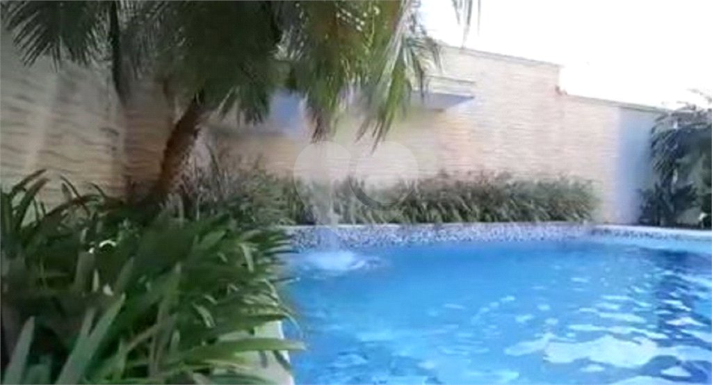 Casa à venda com 5 suítes no condomínio Parque Arco Iris, Atibaia - SP