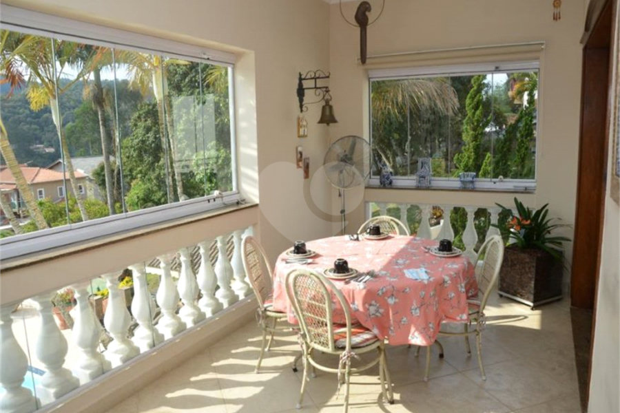 Casa à venda com 8 quartos, sendo 5 suítes, em Serra da Cantareira, Mairiporã, SP