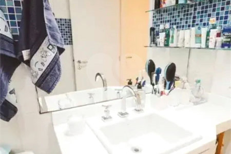 Apartamento à venda com 3 quartos, sendo 1 suíte, em Carandiru, São Paulo, SP
