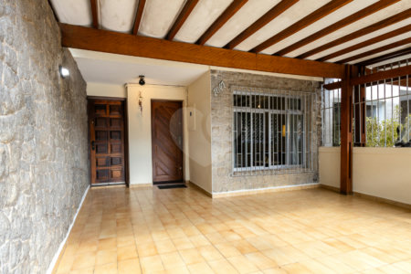 Casa à venda com 3 quartos, sendo 1 suíte, em Vila Cordeiro, São Paulo, SP