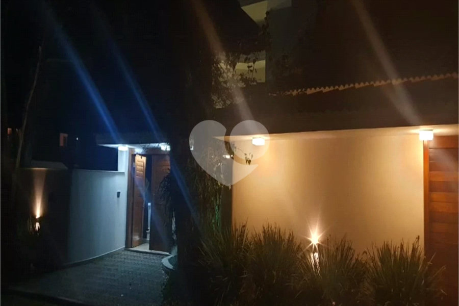 Casa à venda com 3 suítes no condomínio Parque Imperial da Cantareira, Mairiporã - SP