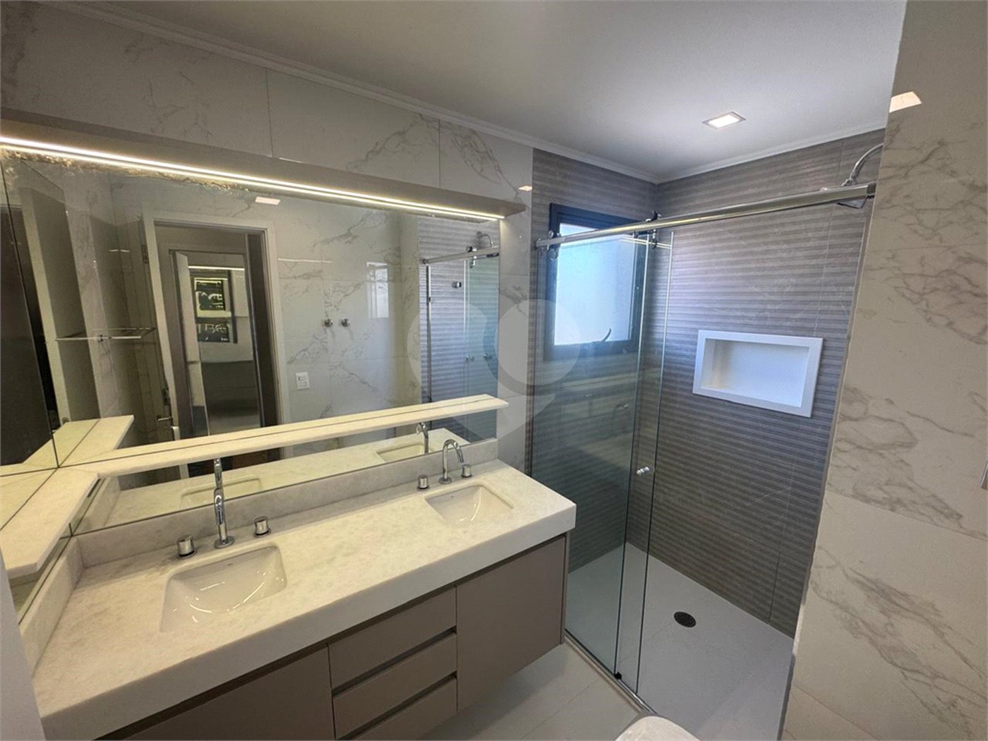 Apartamento à venda com 3 suítes em Brooklin Paulista, São Paulo, SP