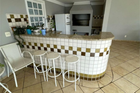 Casa à venda com 4 quartos, sendo 3 suítes,  no condomínio Residencial Tivoli Park, Sorocaba - SP