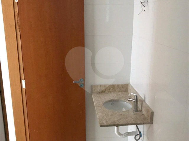 Casa à venda com 1 suíte no condomínio Residencial Sophia, São Paulo - SP