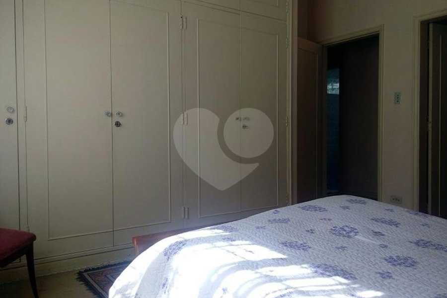 Casa à venda com 5 quartos, sendo 2 suítes, em Santana, São Paulo, SP
