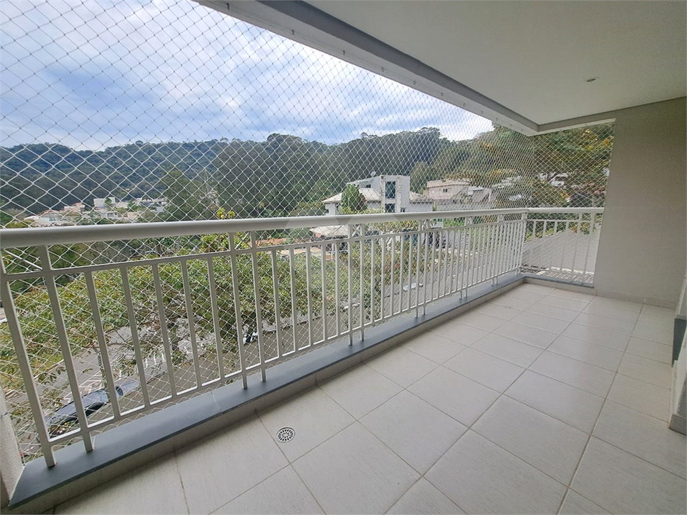 Apartamento à venda com 3 quartos, sendo 1 suíte, em Jardim Peri, São Paulo, SP