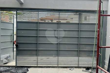 Sobrado à venda com 3 suítes em Santa Teresinha, São Paulo, SP