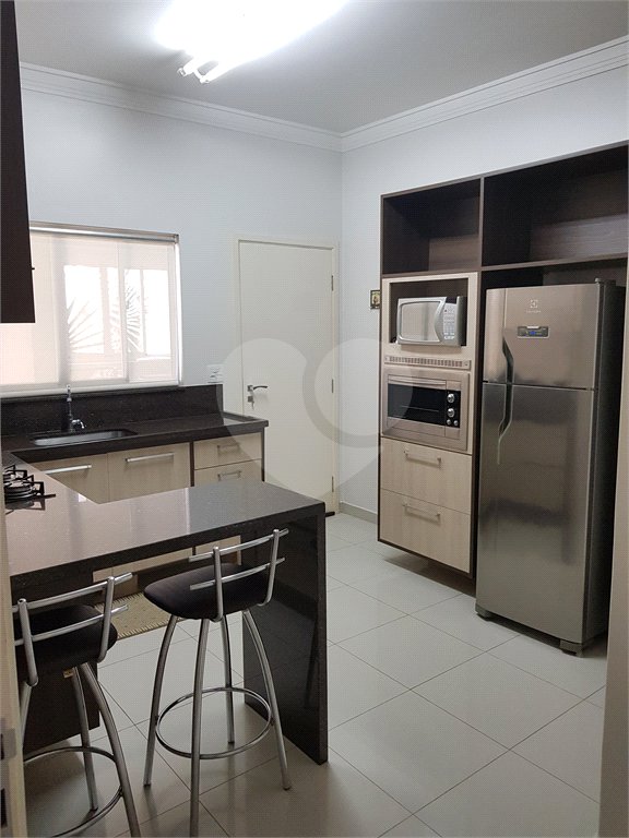 Casa à venda com 3 quartos, sendo 1 suíte, no condomínio Ilha das Águas, Salto - SP