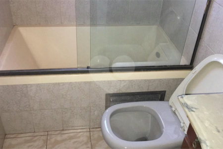 Sobrado à venda com 6 quartos, sendo 3 suítes, em Jardim Refúgio, Sorocaba, SP
