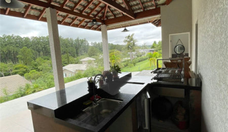 Casa à venda com 4 suítes no condomínio Jardim das Palmeiras, Bragança Paulista - SP