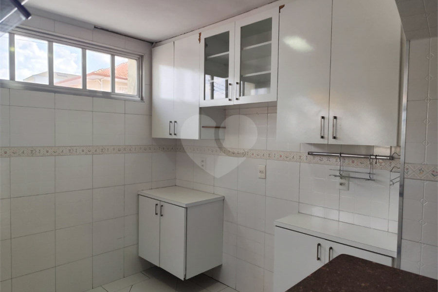 Sobrado à venda com 2 quartos em Vila Nivi, São Paulo, SP