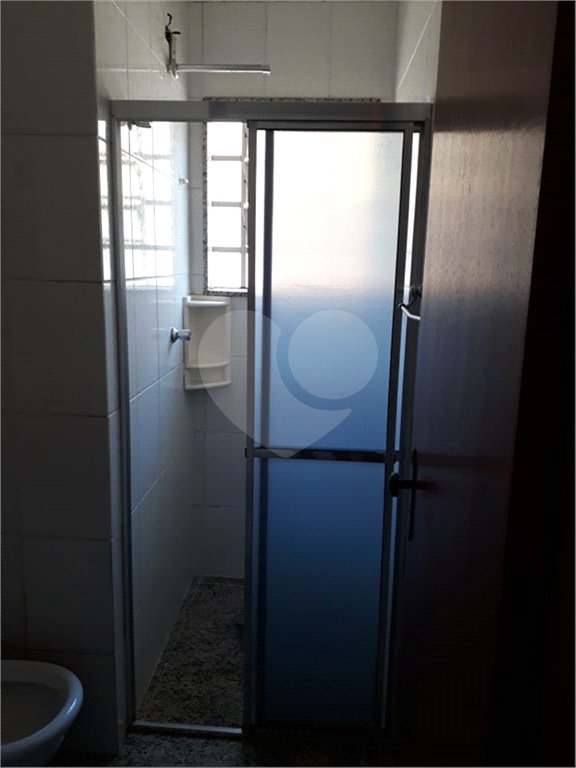 Sobrado com 3 Quartos e 3 banheiros à Venda, 180 m² por R$ 680.000